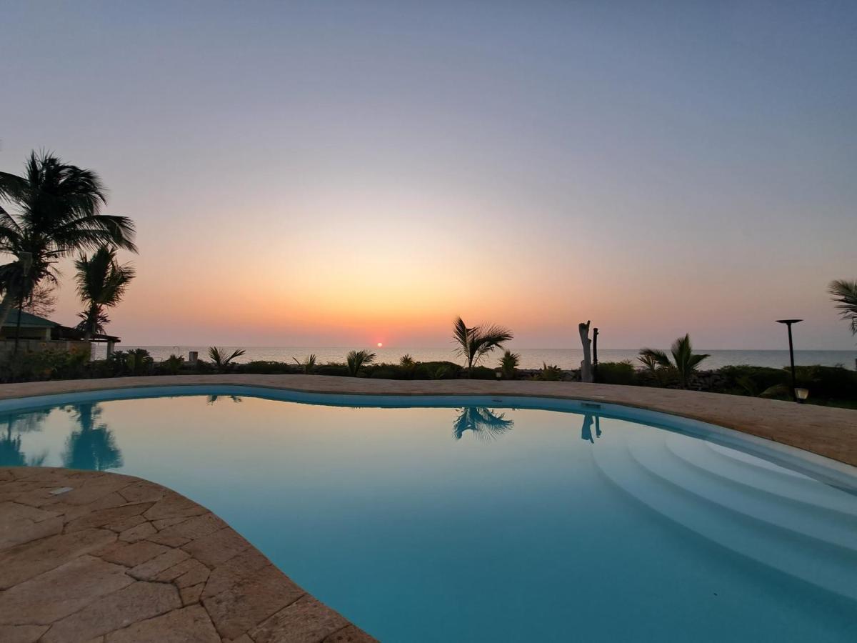 Aux 2 Metis Hotel Toliara Kültér fotó