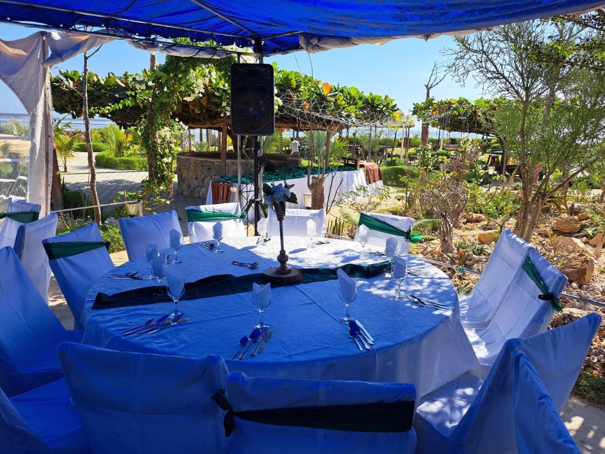Aux 2 Metis Hotel Toliara Kültér fotó