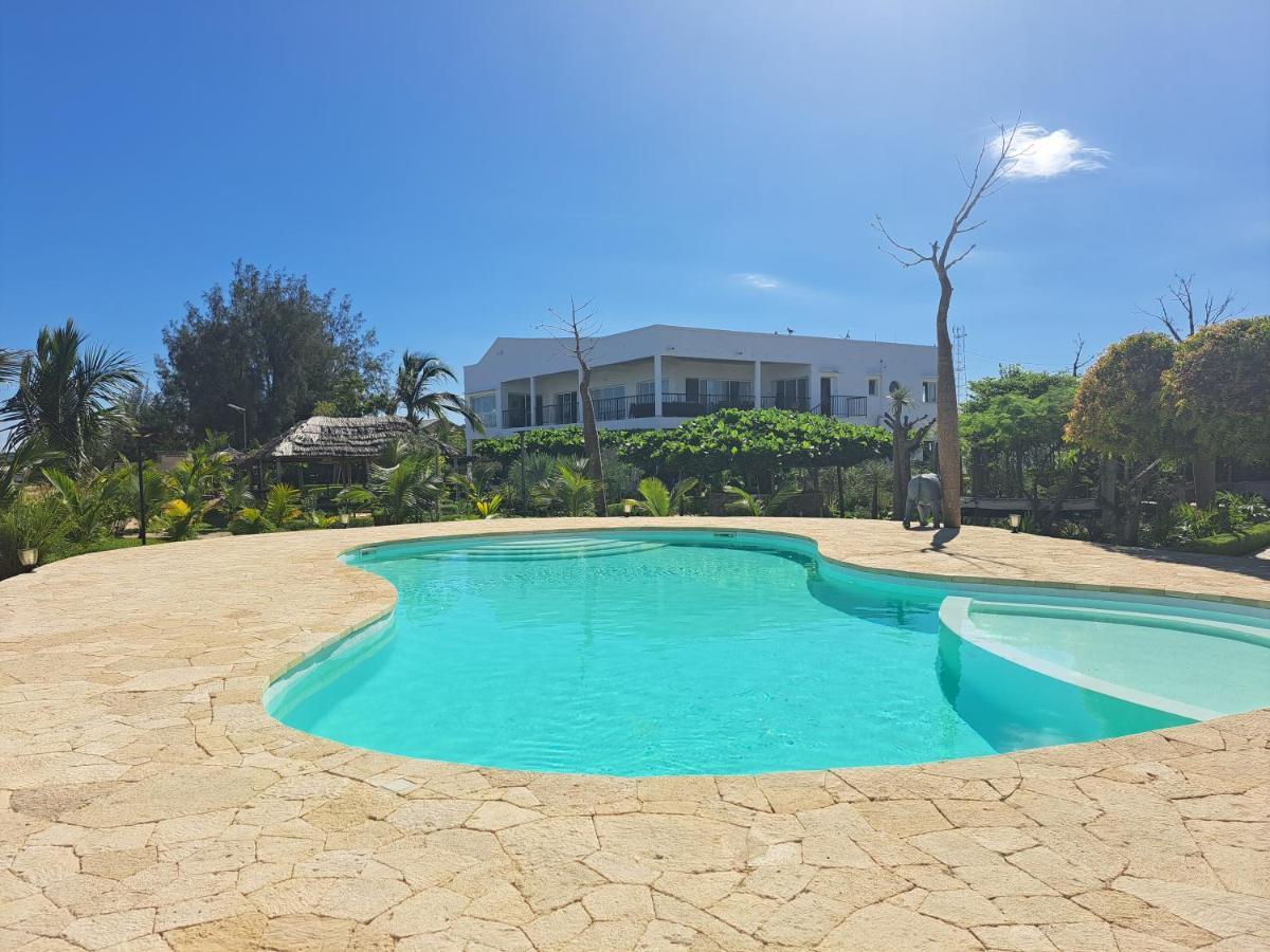 Aux 2 Metis Hotel Toliara Kültér fotó